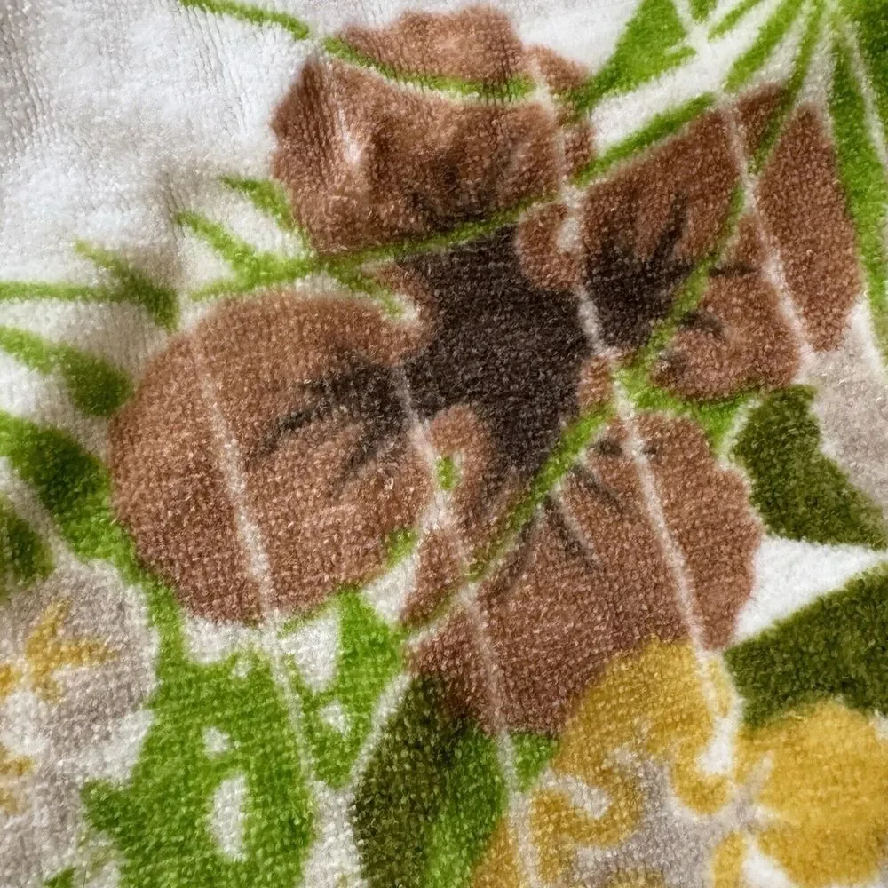 Vintage 70s MARTEX Retro Terrycloth Velour Hand Towel Green Gold Hibiscus Floral